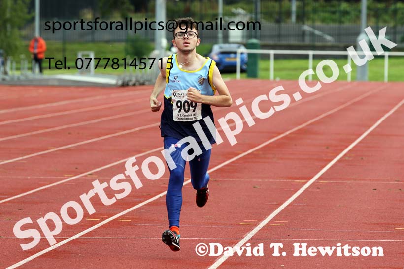 Mens and Boys 400 metres, 2021 North Eastern Track and Field Champs., Middesbrough. Photo: David T. Hewitson/Sports for All Pics